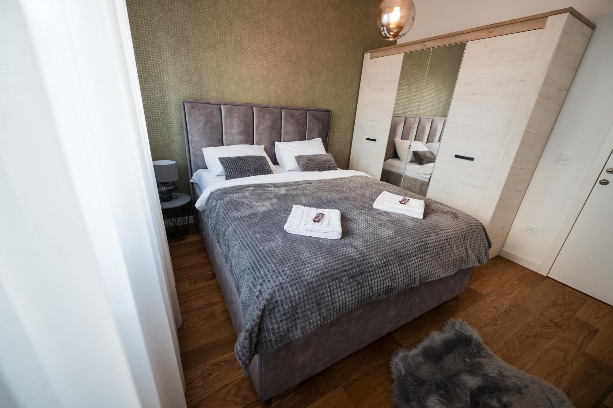 Apartman City Charm Banyaluka Dış mekan fotoğraf